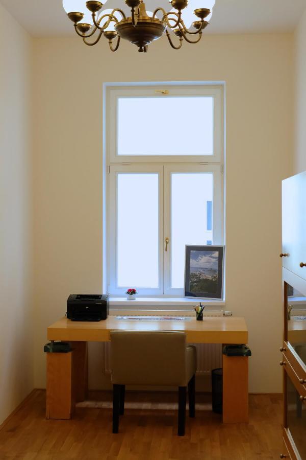 Kolonada Luxury 3 Bedroom Apartment Manes Марианске-Лазне Экстерьер фото